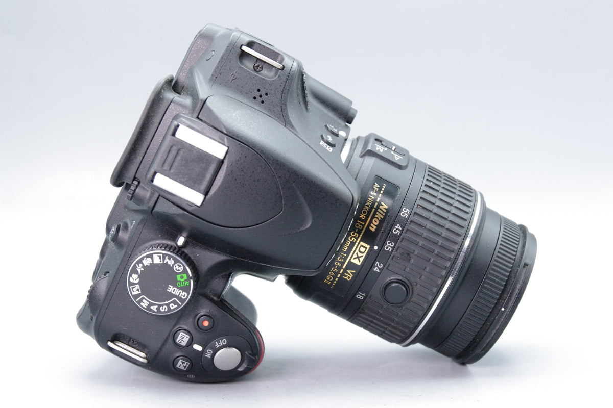 Nikon D3200 DSLR with 18–55mm G VR II Lens – Shutter Count Only 3021