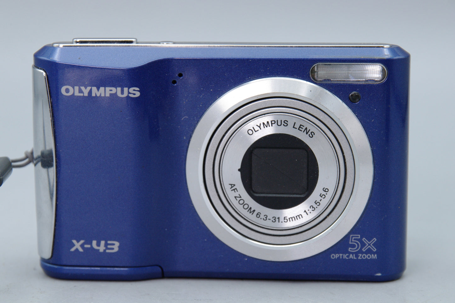 Olympus X‑43 Digital Camera – Tested – Very Good – Rear LCD Spot