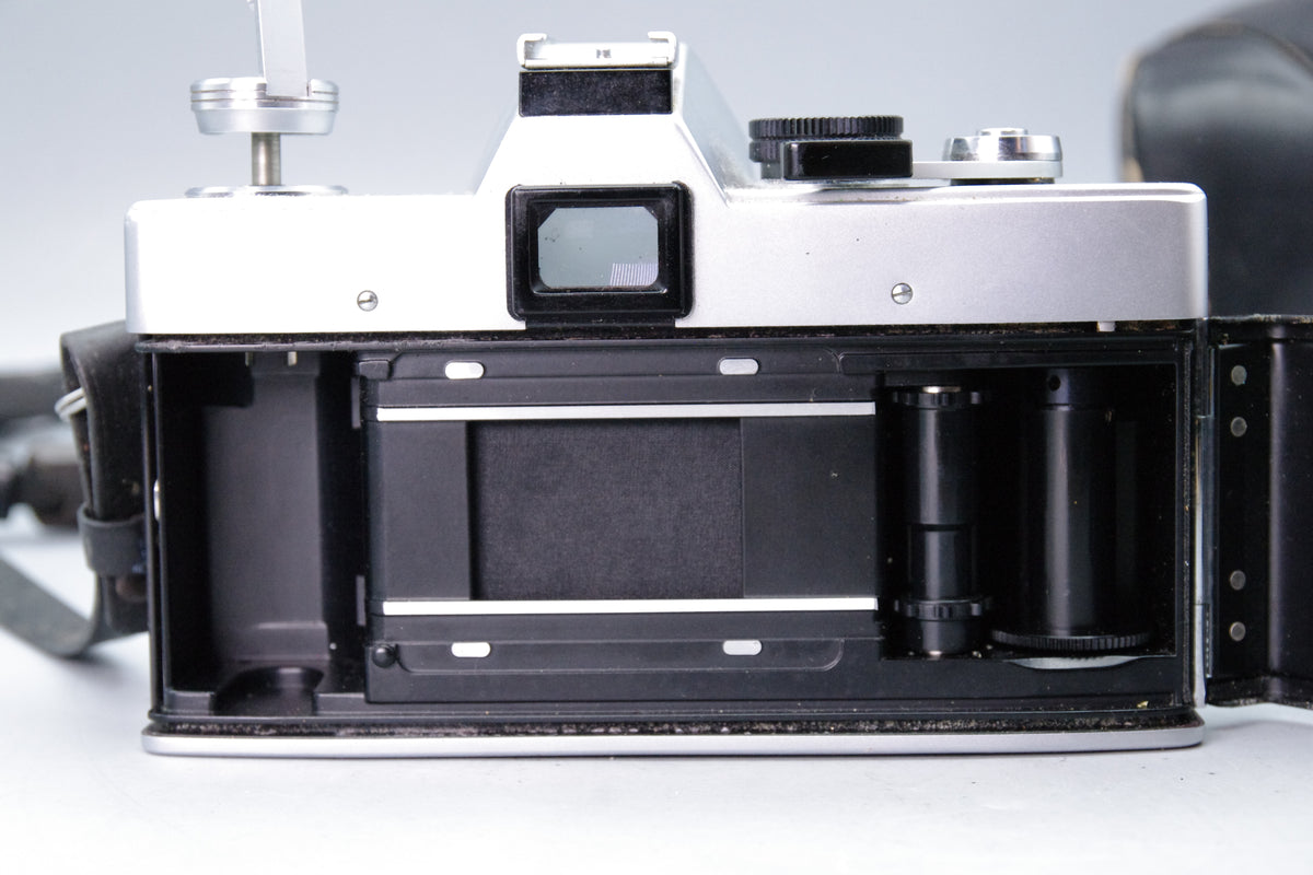 Minolta SR‑T 101 35mm SLR – Shutter & Meter Working – VGC
