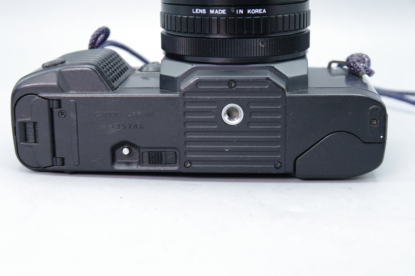 Canon T70 35mm SLR with Sirius 80–200mm Lens – Tested – Very Good Condition