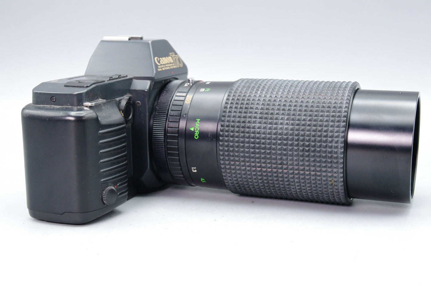 Canon T70 35mm SLR with Sirius 80–200mm Lens – Tested – Very Good Condition
