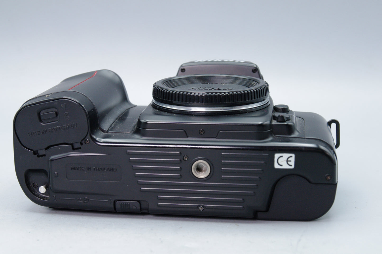Nikon F-601 Autofocus 35mm SLR Film Camera Body – F Mount – Made in Japan