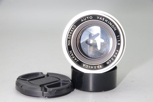 Yashica Auto Yashinon 5.5cm f/2 M42 Lens – Very Good Condition – Vintage Prime
