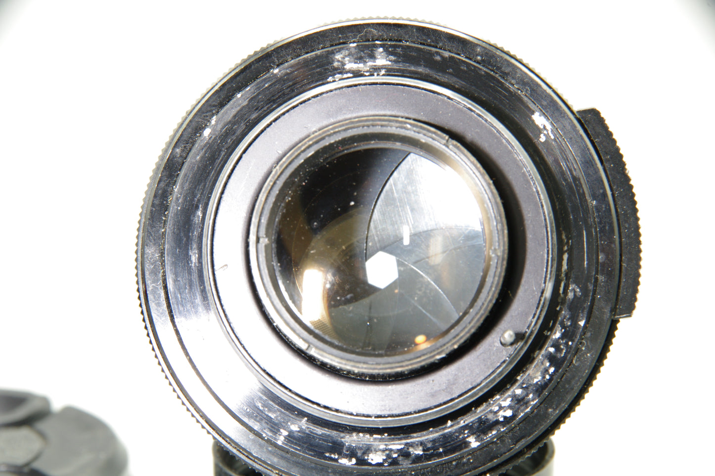 Yashica Auto Yashinon 5.5cm f/2 M42 Lens – Very Good Condition – Vintage Prime
