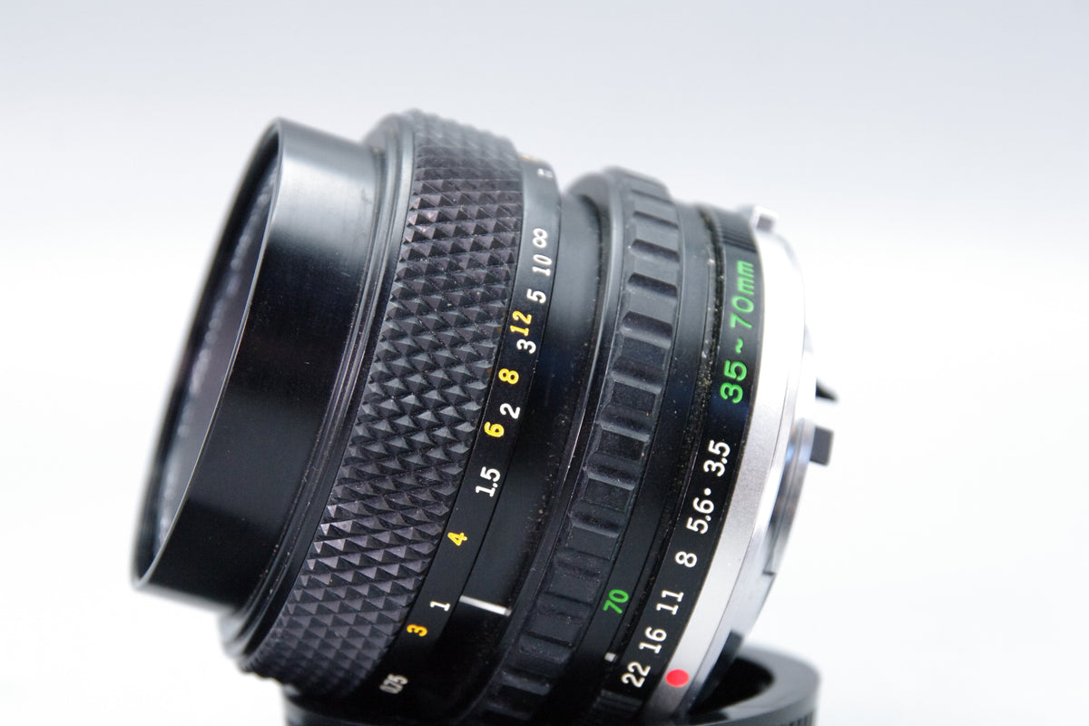 Olympus S Zuiko 35-70mm f/3.5-4.5 Zoom Lens OM Mount – Tested, Very Good