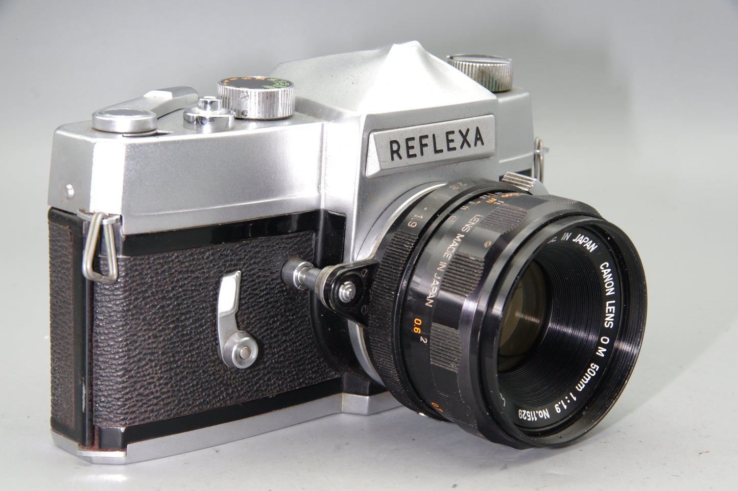 Reflexa Single Lens Reflex Camera + Canon 50mm f/1.9 Lens in Exakta Mount