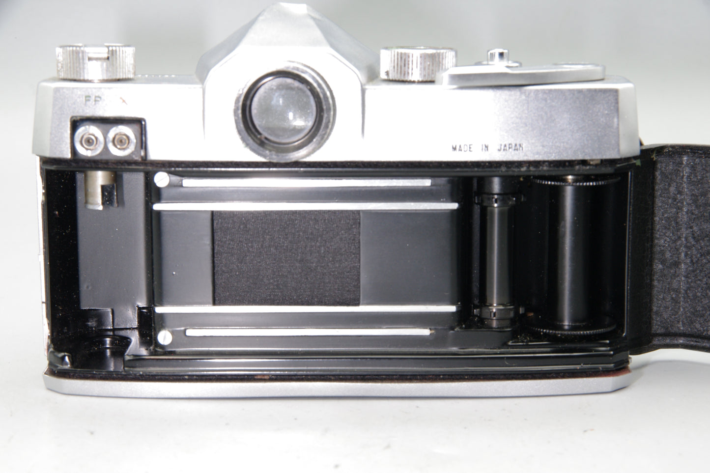 Reflexa Single Lens Reflex Camera + Canon 50mm f/1.9 Lens in Exakta Mount