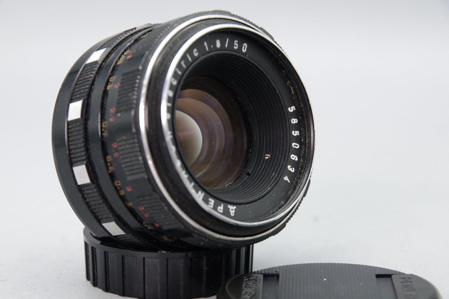 Pentacon Electric 50mm f/1.8 Prime Lens – M42 Mount – Tested – Very Good