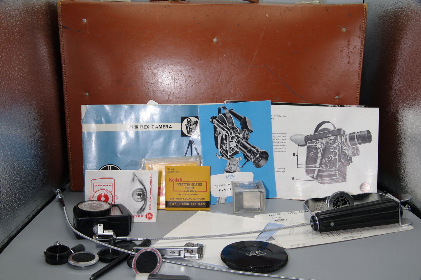 Bolex H‑16 Reflex 16mm Camera + Pan Cinor 17–85mm Lens – Very Good Condition