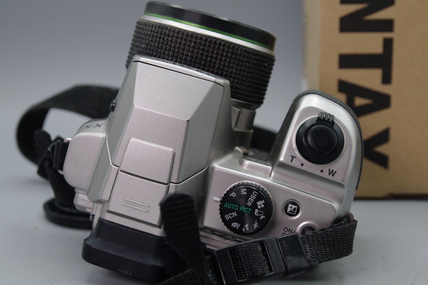 Pentax X‑5 Digital Camera – Boxed – Tested – S/C 1968 – Very Good Condition