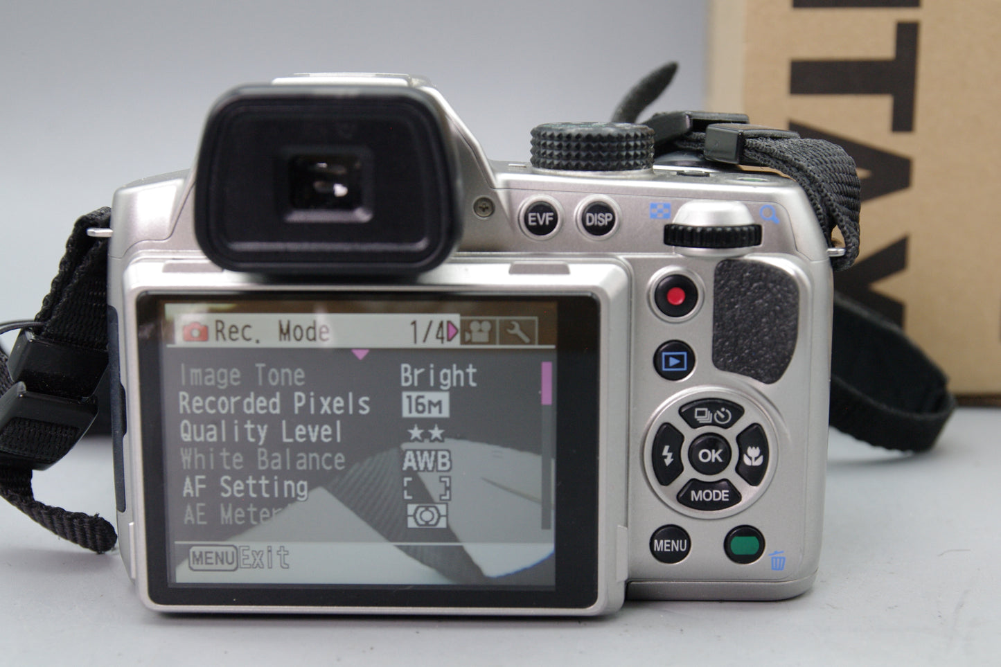 Pentax X‑5 Digital Camera – Boxed – Tested – S/C 1968 – Very Good Condition
