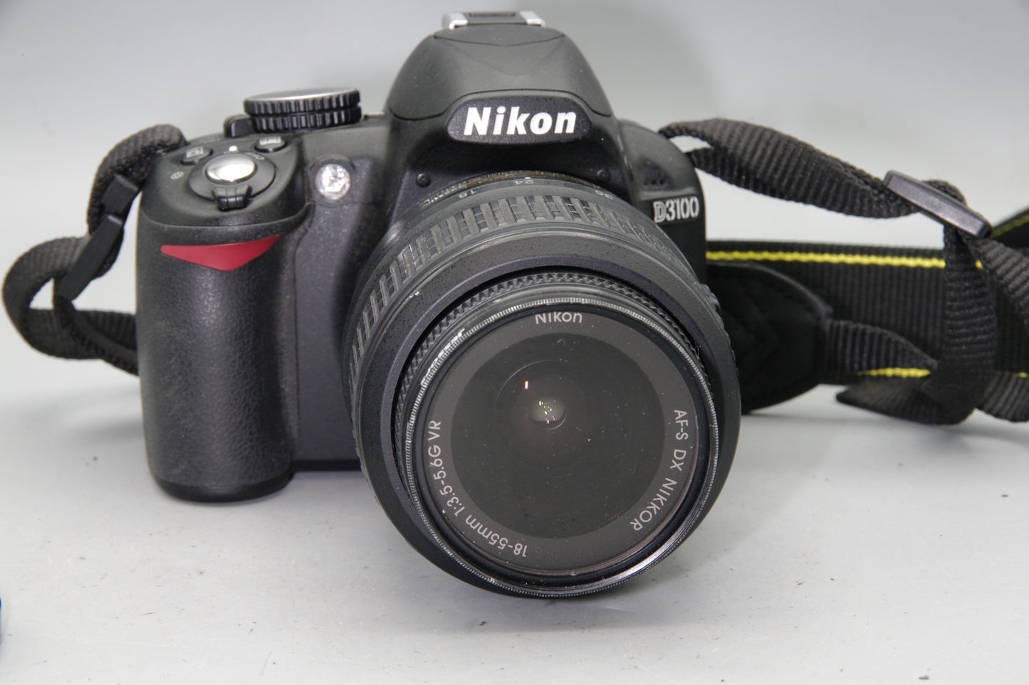 Nikon D3100 with 18–55mm f/3.5–5.6G VR Lens – Excellent – Only 650 Shots