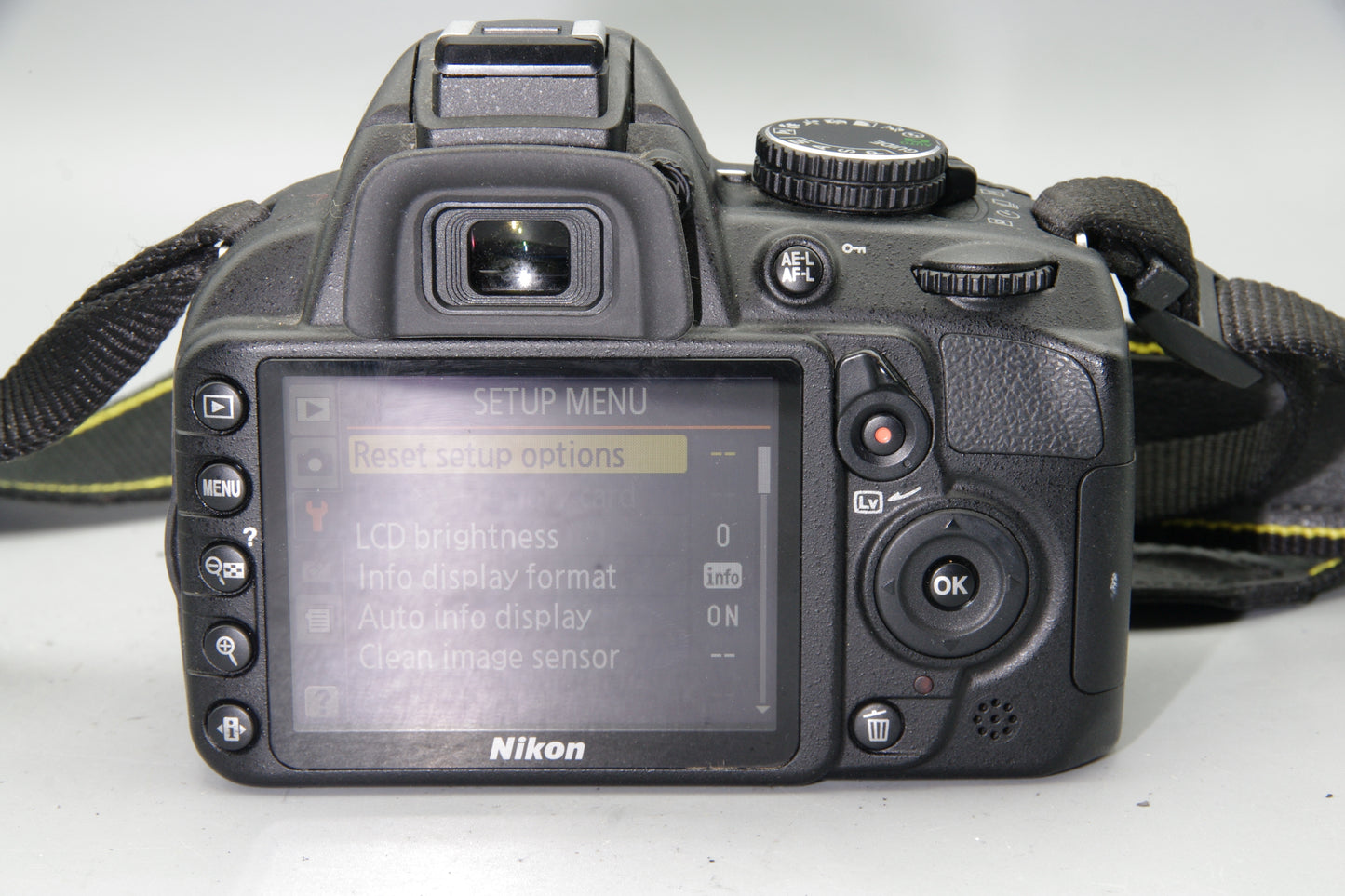 Nikon D3100 with 18–55mm f/3.5–5.6G VR Lens – Excellent – Only 650 Shots