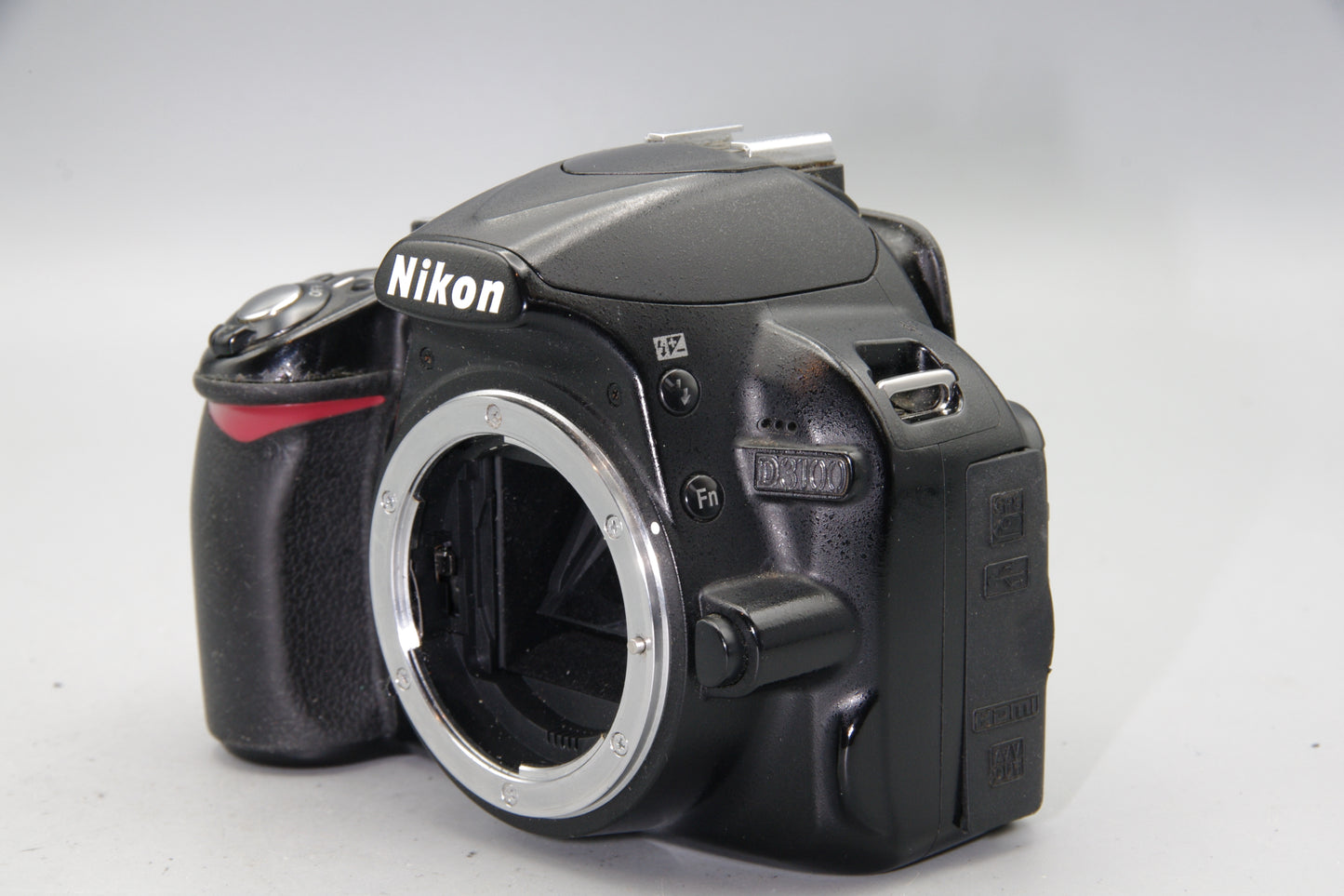 Nikon D3100 Body Only – Works With Issues – For Parts/Repair