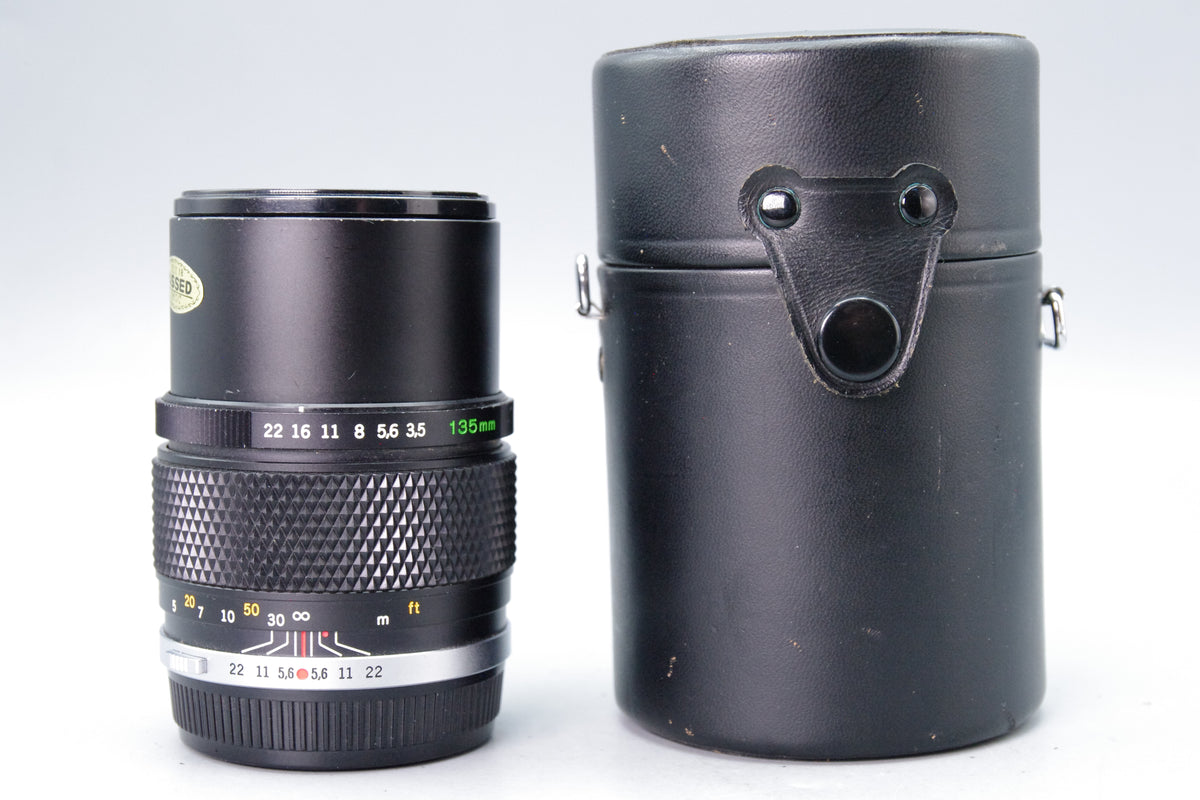 Olympus OM E.Zuiko 135mm f/3.5 Lens Excellent Condition OM Mount with Case