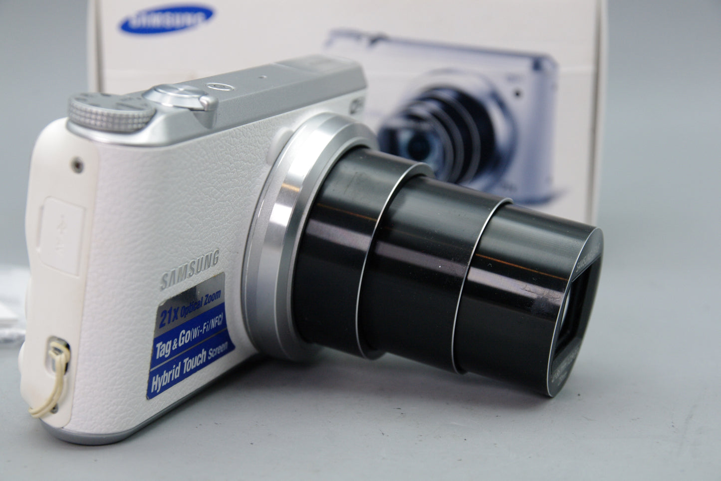 Samsung WB350F 16.3MP Smart Camera – White – Boxed – Excellent Condition
