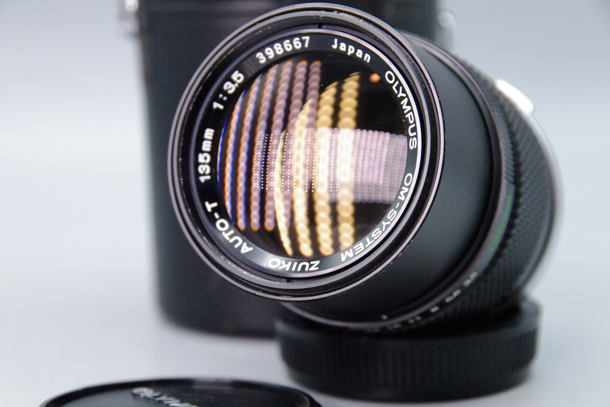 Olympus OM E.Zuiko 135mm f/3.5 Lens Excellent Condition OM Mount with Case