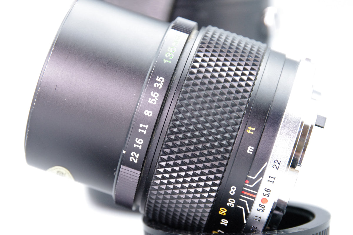 Olympus OM E.Zuiko 135mm f/3.5 Lens Excellent Condition OM Mount with Case