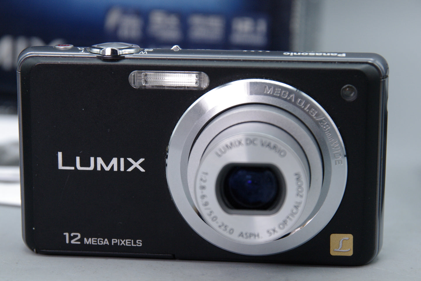 Panasonic Lumix FS10 14MP Boxed Compact Digital Camera with Charger