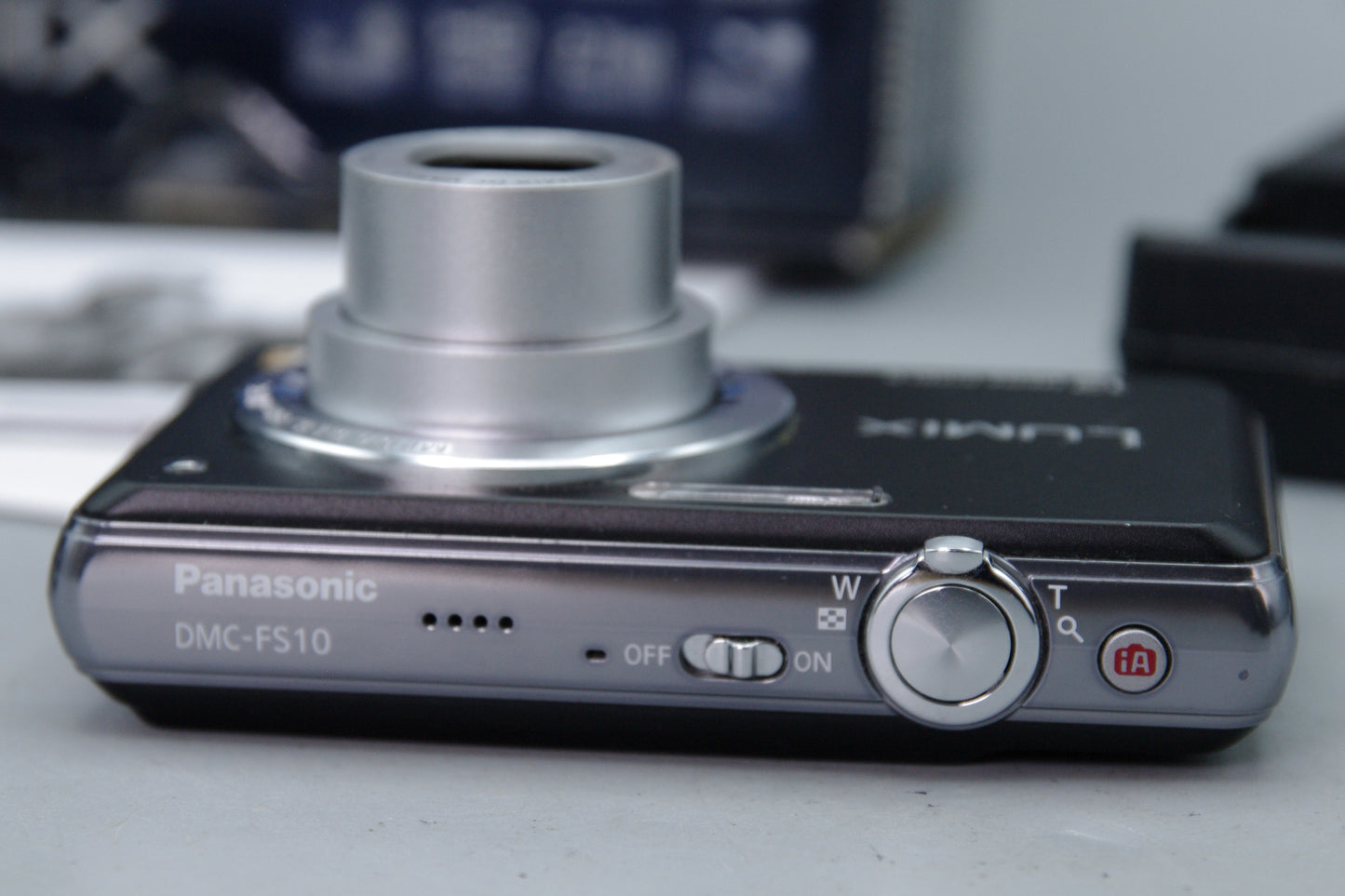 Panasonic Lumix FS10 14MP Boxed Compact Digital Camera with Charger