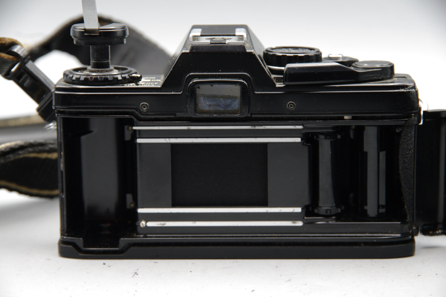 Black Olympus OM10 35mm SLR Camera + 50mm F/1.8 Lens + Batteries