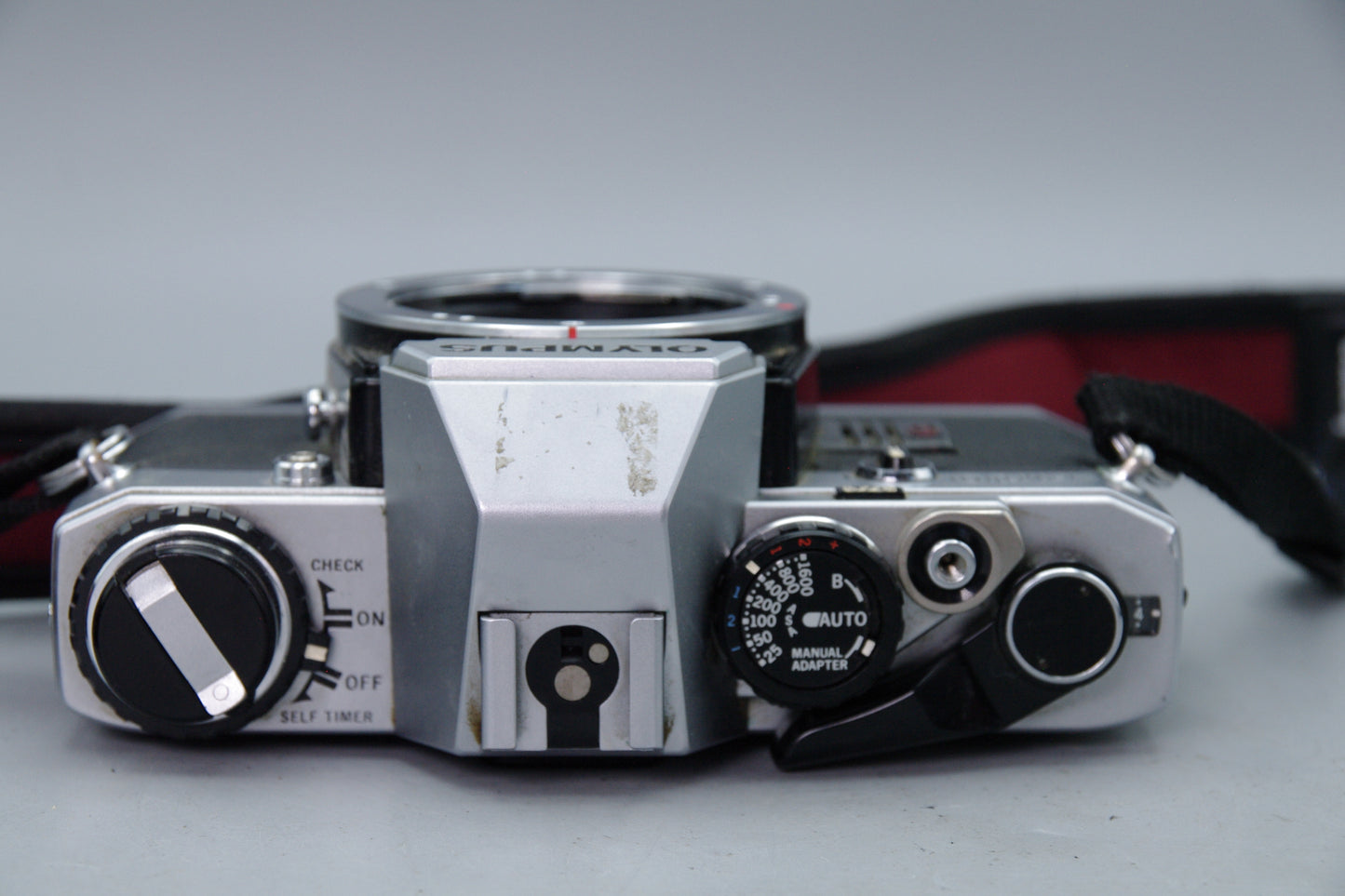 Olympus OM10 35mm SLR Film Camera Body Only – Tested – Very Good Condition