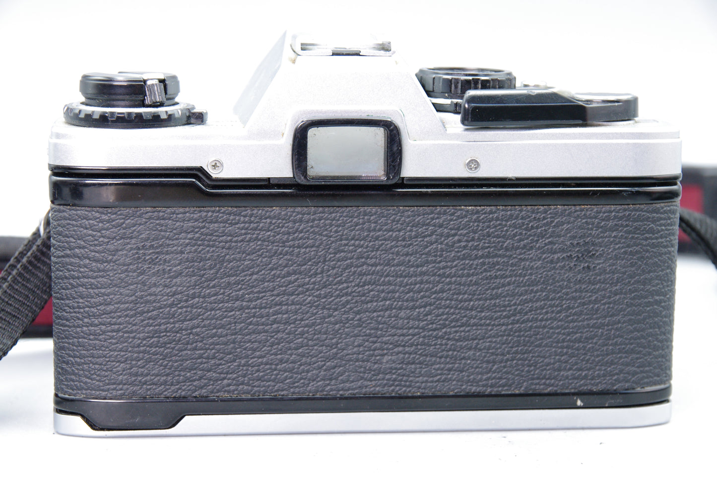 Olympus OM10 35mm SLR Film Camera Body Only – Tested – Very Good Condition