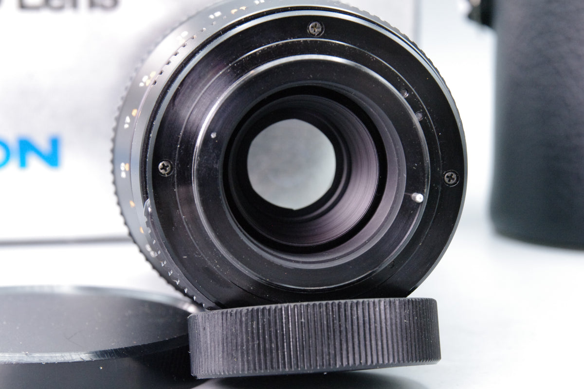 Chinon 200mm f3.5 Telephoto Lens M42 Screw Mount Boxed with Case Excellent