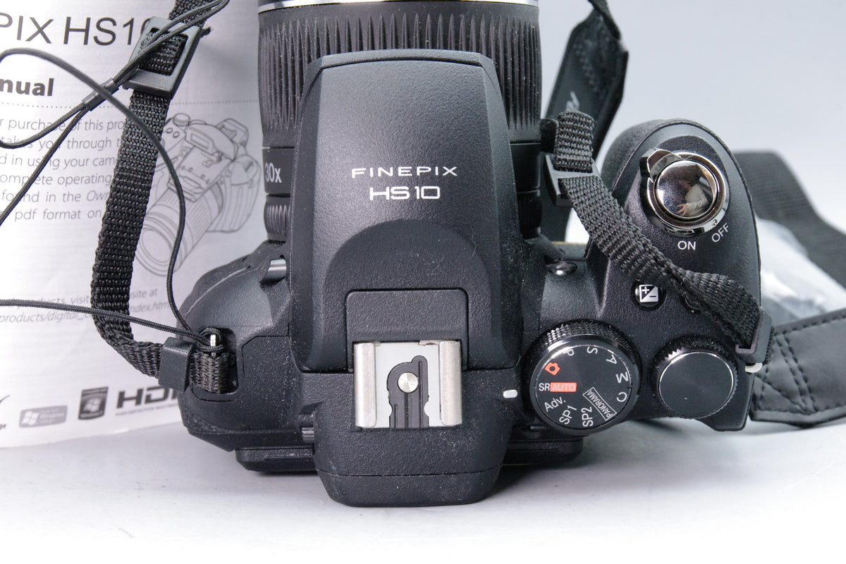 Fujifilm FinePix HS10 10MP Digital Bridge Camera 30x Zoom Boxed Excellent