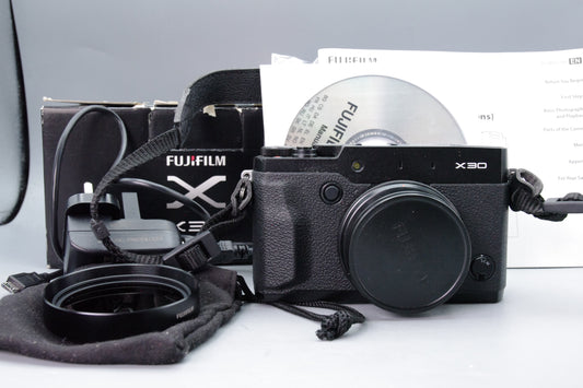 Fujifilm Fujifilm X30 12MP Digital Compact Camera Boxed Premium Black Excellent