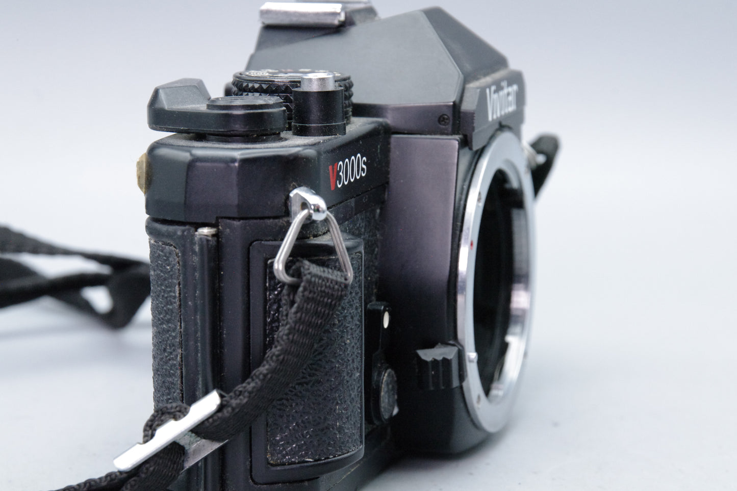 Vivitar V3000S 35mm SLR Film Camera – Manual Focus – Tested – VGC