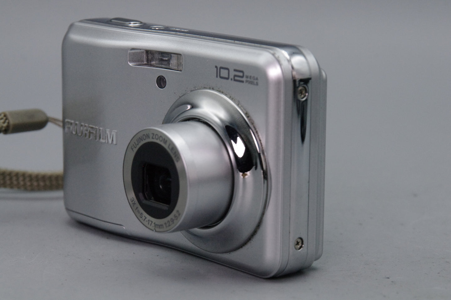 Fujifilm A160 10.2MP Digital Camera – AA Battery Powered – Tested – Very Good
