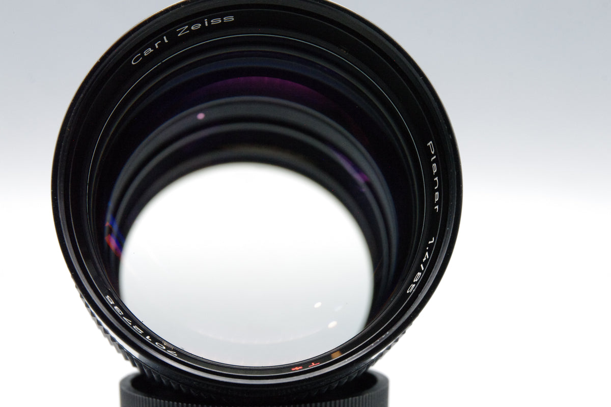 Carl Zeiss Planar 85mm f1.4 T* Lens Contax Yashica Mount Excellent