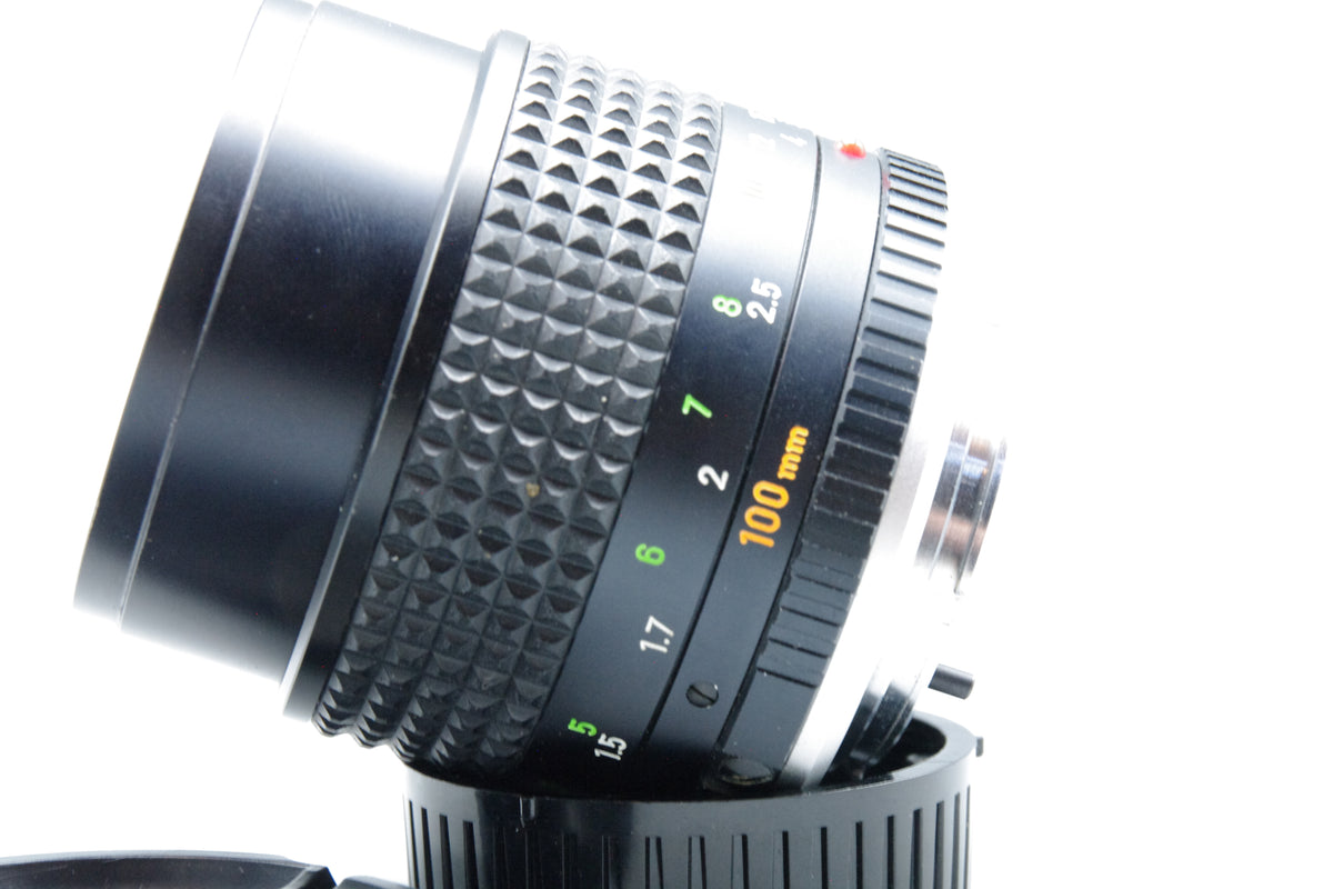 Minolta MC Tele Rokkor 100mm F/2.5 Portrait Len MD Mount Cleaned Excellent