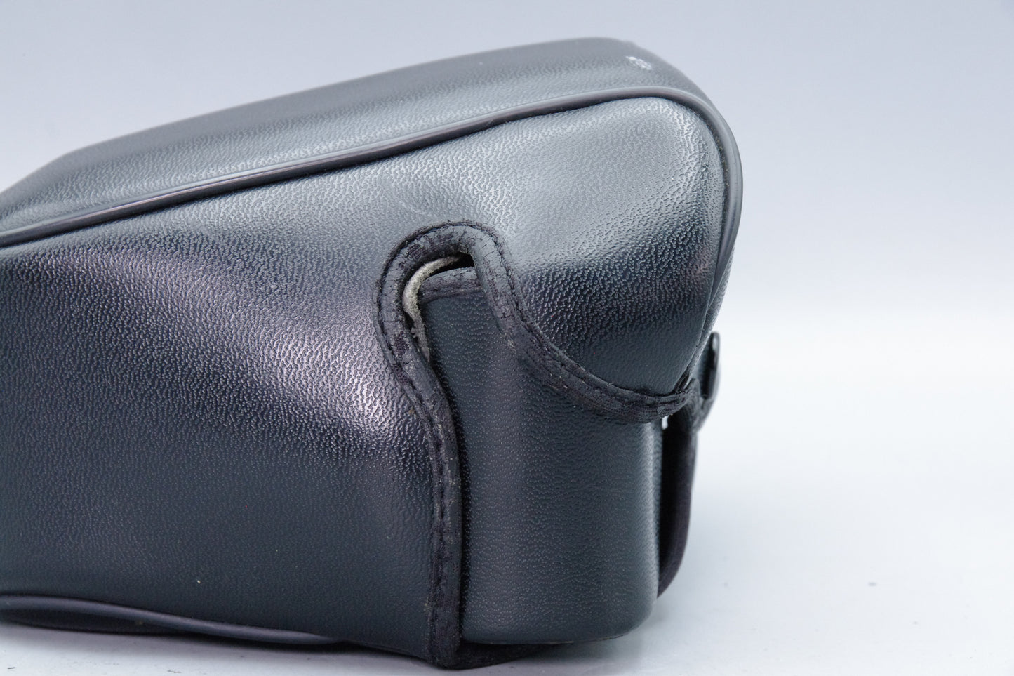 Leather Fitted Camera Case for Canon T‑70 – Excellent Condition – Vintage Accessory