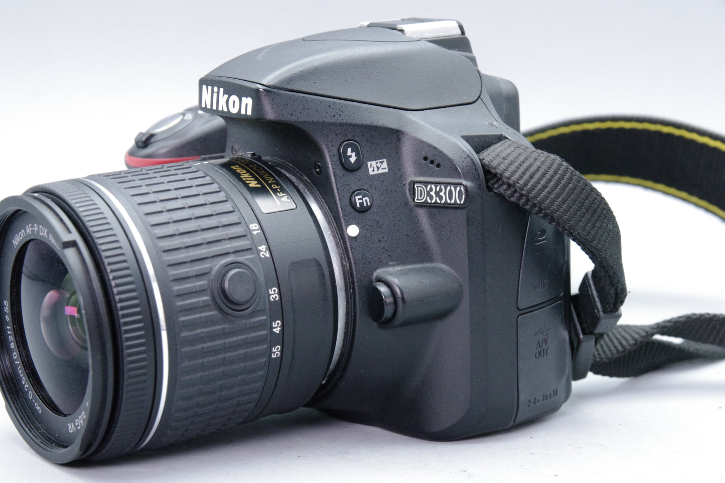 Nikon D3300 with 18–55mm AF‑P G VR Lens – Low Shutter Count 2978 – Excellent