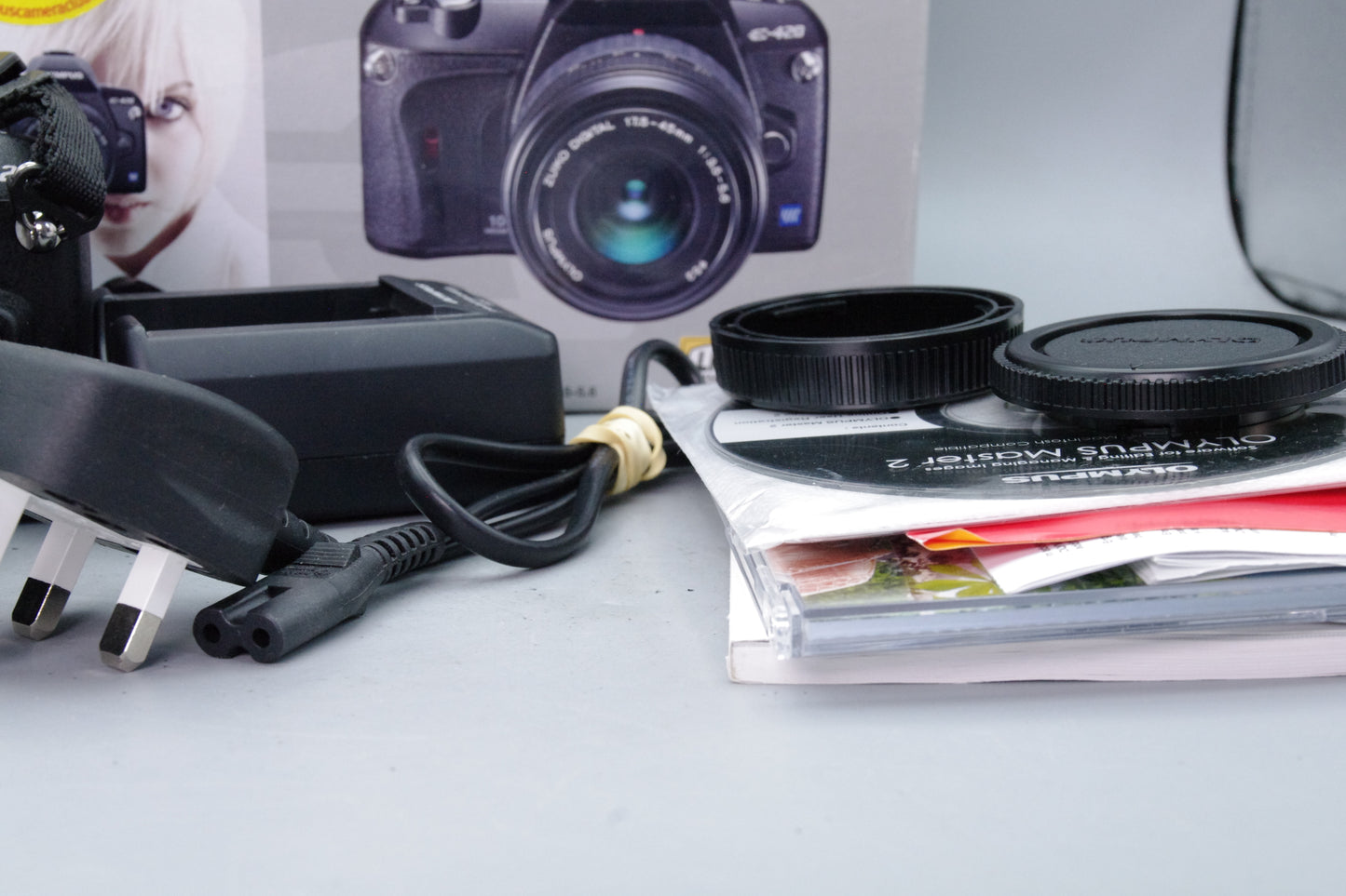 Olympus E‑420 10MP DSLR + 17.5‑45mm – Near Mint – Boxed – S/C 369