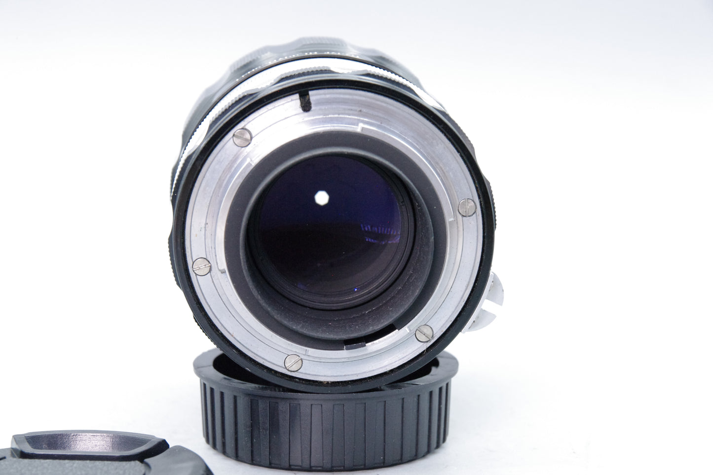 Nikon Nikkor‑Q Auto 135mm f/3.5 Pre‑AI Telephoto Lens – Cleaning Required
