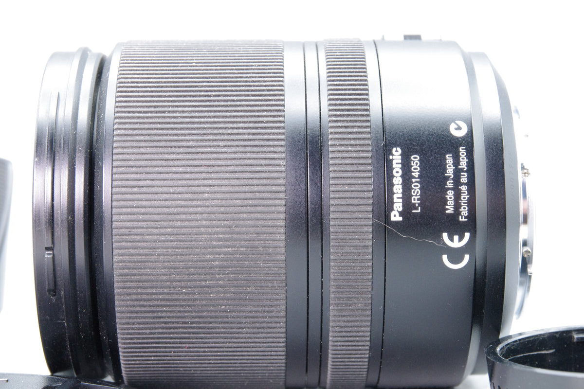 Leica D Vario-Elmar 14-50mm f3.8-5.6 ASPH MEGA OIS Four Thirds Lens Hood Excellent