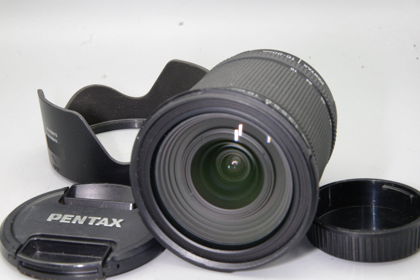 Pentax‑DA 16–85mm f/3.5–5.6 ED DC WR – Both Caps & Hood Excellent