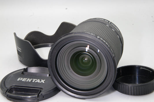 Pentax‑DA 16–85mm f/3.5–5.6 ED DC WR – Both Caps & Hood Excellent