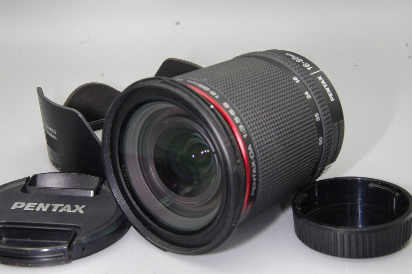 Pentax‑DA 16–85mm f/3.5–5.6 ED DC WR – Both Caps & Hood Excellent