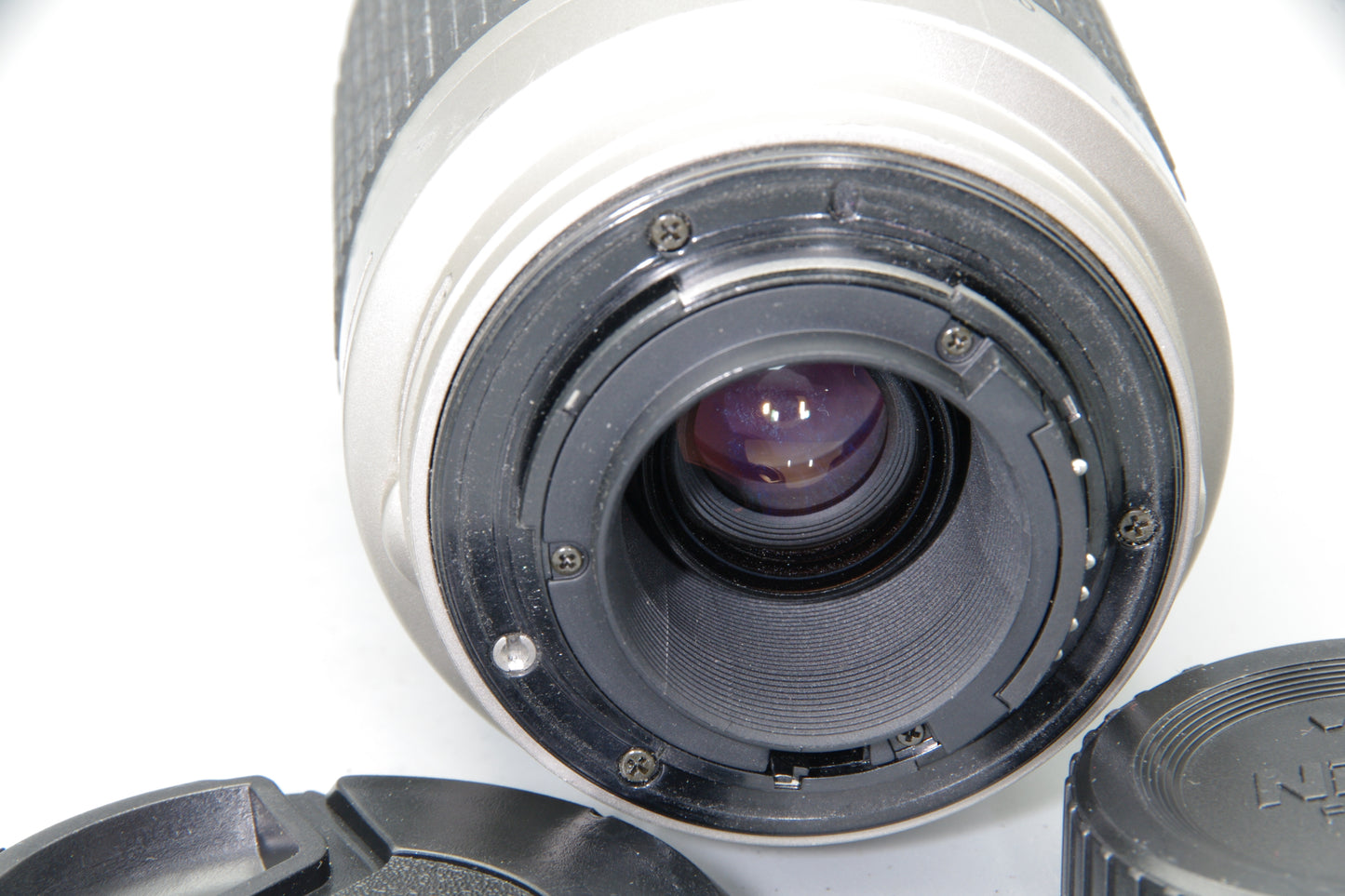 Nikon AF Nikkor 70–300mm f/4–5.6G Lens – FX Telephoto Zoom – Silver – AF