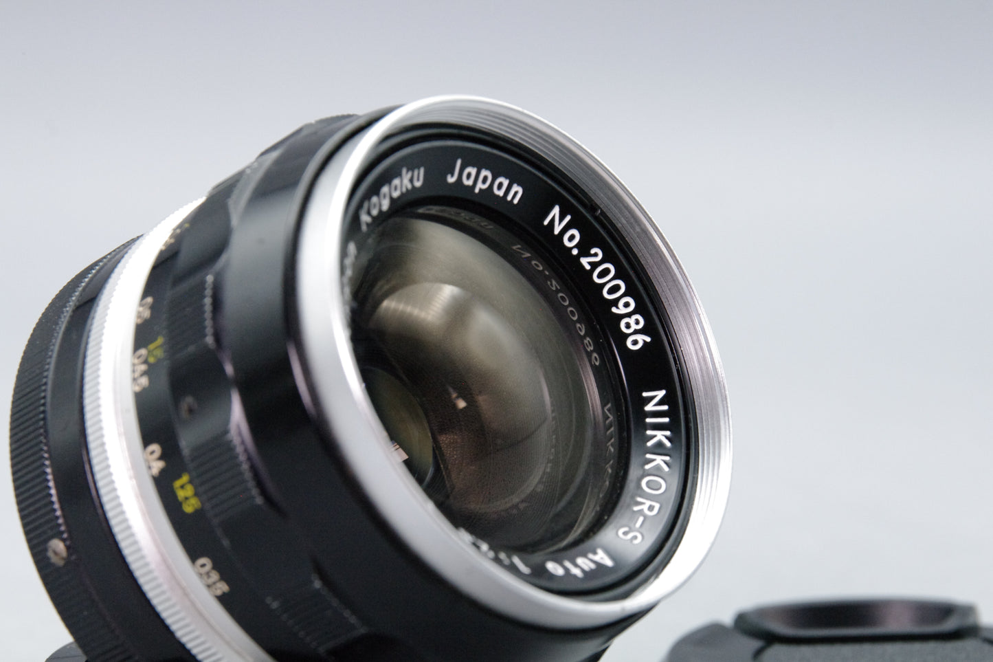 Nikon Nikkor-S Auto 35mm f/2.8 Pre‑AI Lens _ Excellent Condition