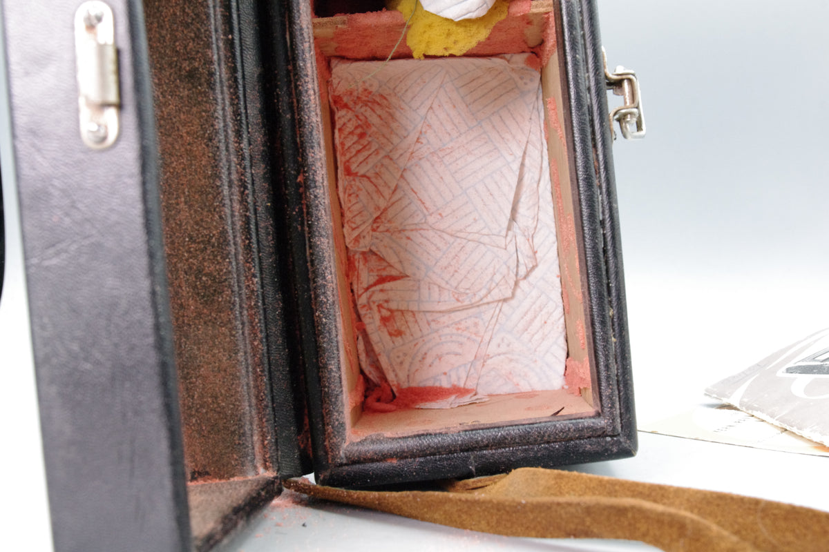 Bolex Paillard B8L 8mm Cine Camera Kern Yvar Lenses Case - Meter Fault