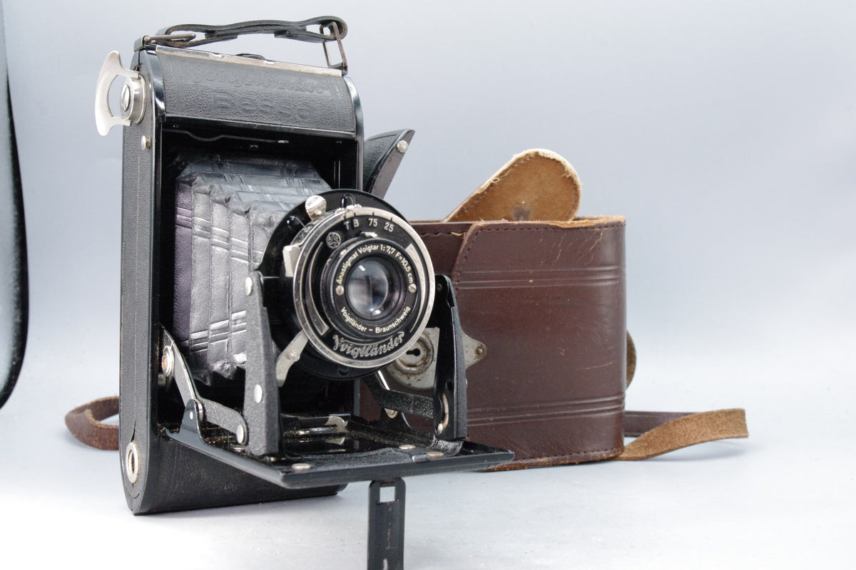 Voigtlander Bessa 6x9 Folding Camera Voigtar 10.5cm f7.7 Minor Fungus Very Good