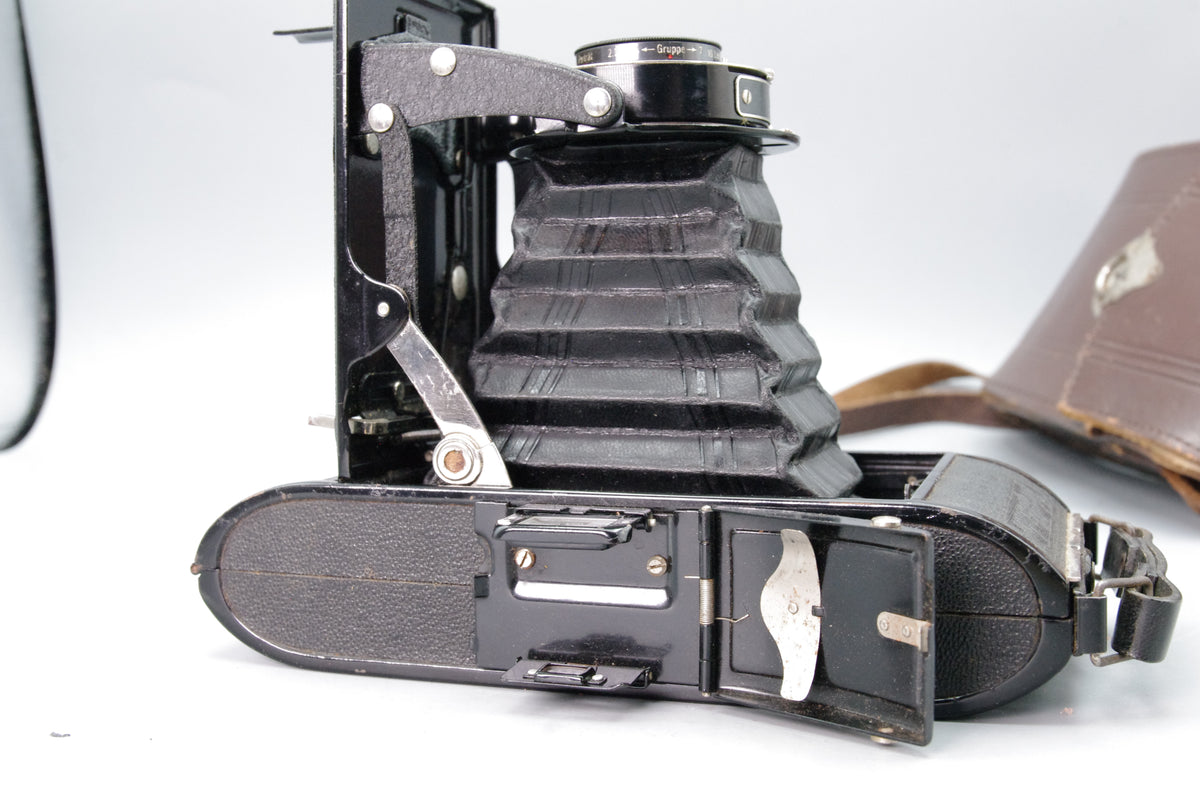 Voigtlander Bessa 6x9 Folding Camera Voigtar 10.5cm f7.7 Minor Fungus Very Good