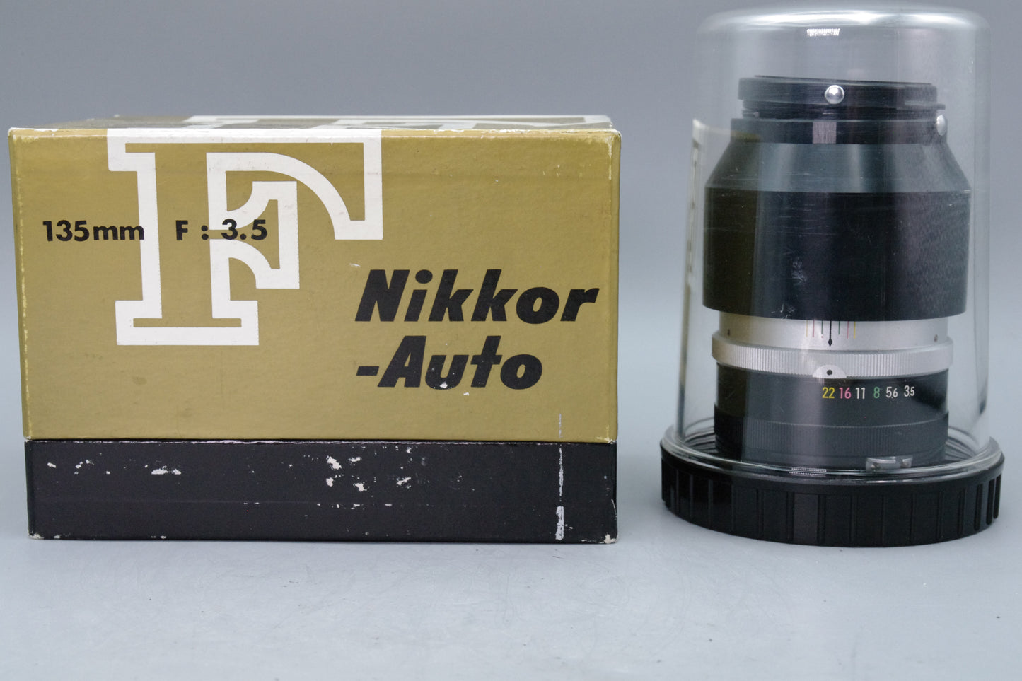 Nikon Nikkor‑Q Auto 135mm f/3.5 Pre‑AI Telephoto Lens – Boxed Nr Mint Hood