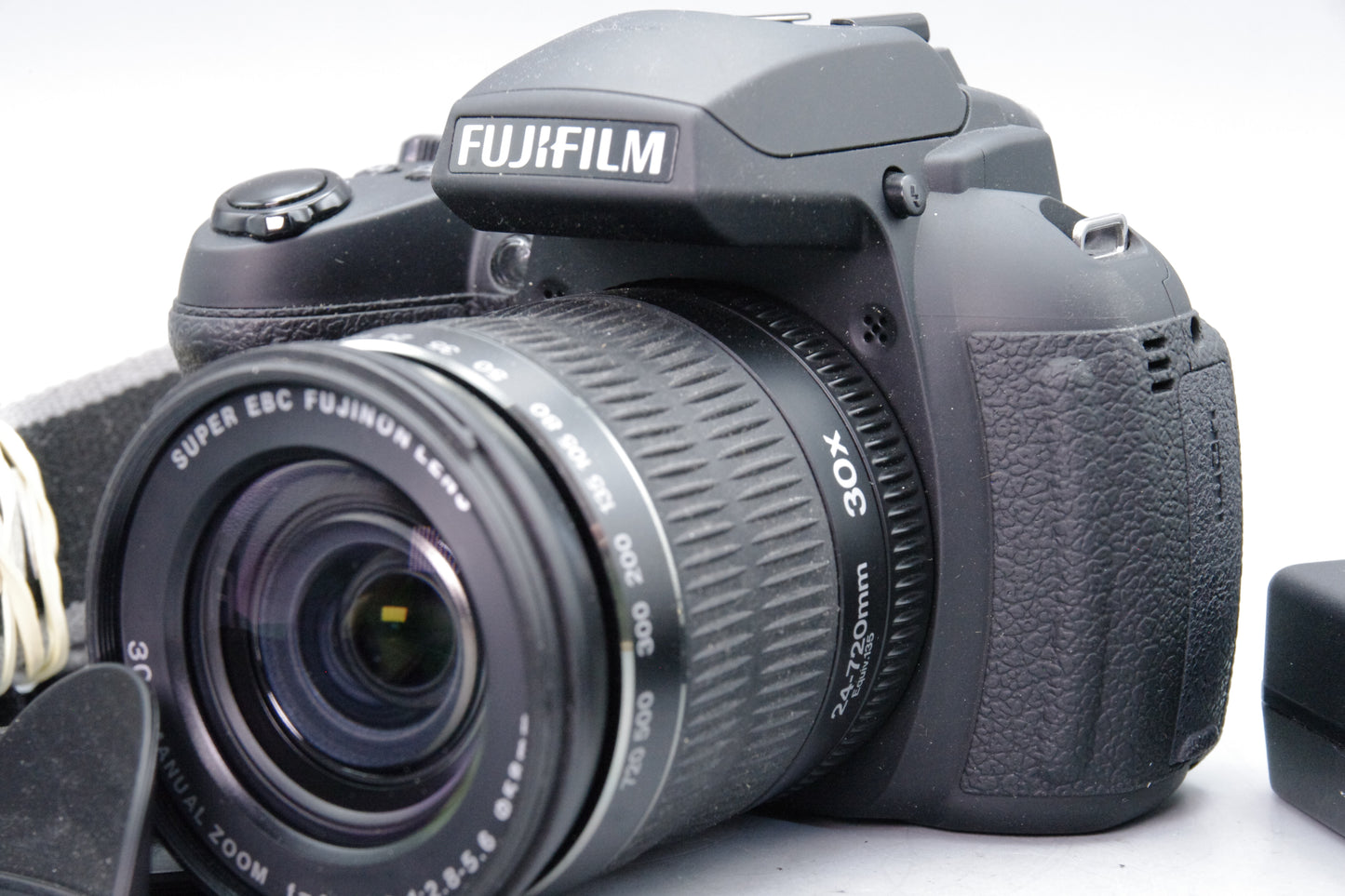 Fujifilm HS30 EXR 16MP Bridge Camera – Excellent – With Battery & Charger