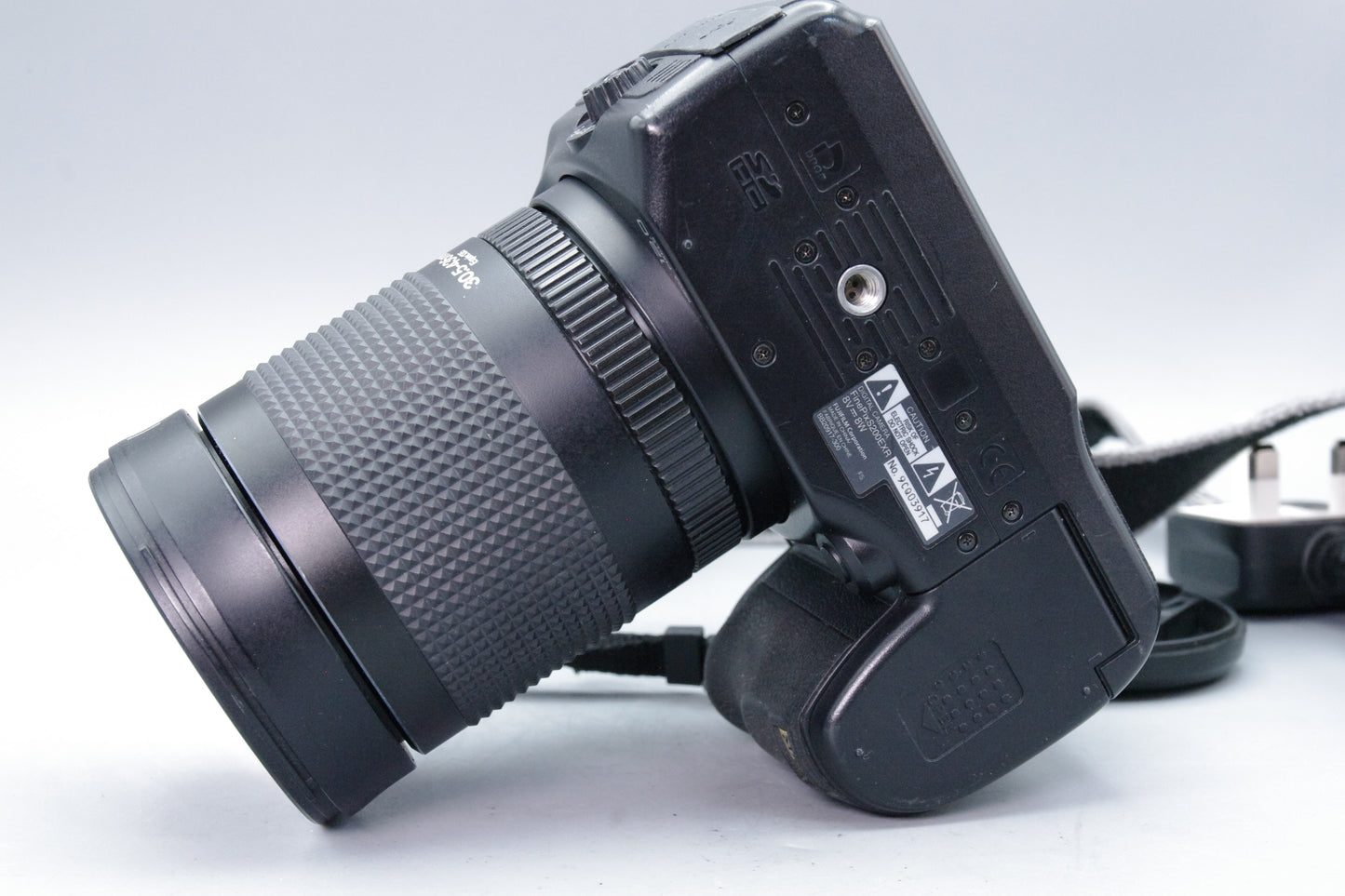 Fujifilm FinePix S200EXR 12MP Bridge Camera – Near Mint – With Battery & Charger